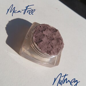 NUTMEG - Mica-Free Gray Brown Matte Mineral Eyeshadow, Loose Minerals Pigments. Eco-Friendly Vegan Mineral Makeup Eye Shadow