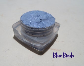 BLUEBIRDS - Bright Sky Blue Shimmer Mineral Eyeshadow, Loose Pigments Cruelty-free, Vegan Mineral Eye Shadow