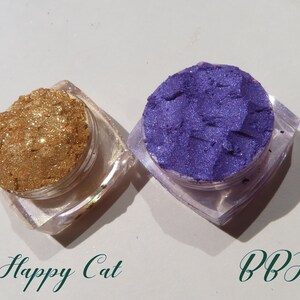Gold & Purple Shimmer Mineral Eyeshadow Set: Cruelty-Free Pigments