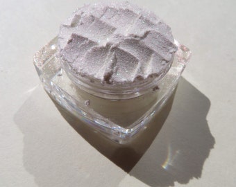 White - Shimmer Mineral Eyeshadow: Green Gold Sheen, Vegan Eye Makeup
