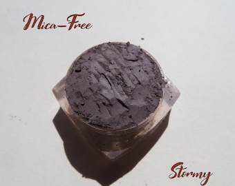 Stormy Mica-Free Mineral Eyeshadow: Matte Gray Brown Loose Pigment