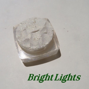 Pale Gold Shimmer Mineral Eyeshadow: Vegan, Cruelty-Free
