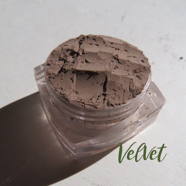 VELVET - Matte Medium Brown Mineral Eyeshadow, Loose Pigments, Cruelty-Free, Vegan Mineral Eye Shadow, Loose Powder Eyeliner