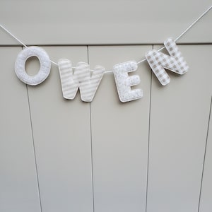 Banner de tela personalizado con nombre, decoración infantil, accesorio fotográfico Neutral fabric mix