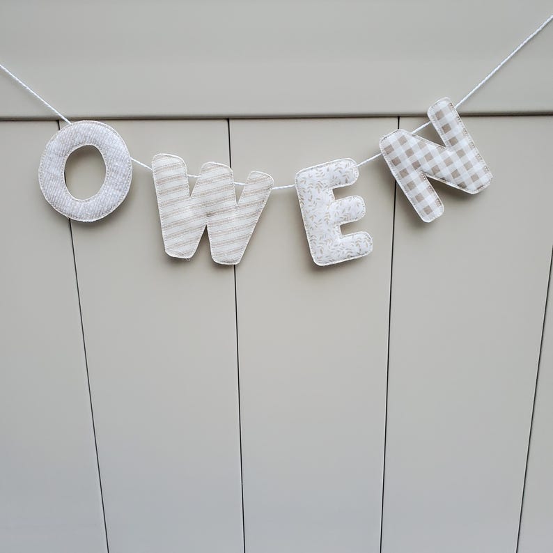 Banner de tela personalizado con nombre, decoración infantil, accesorio fotográfico Neutral fabric mix