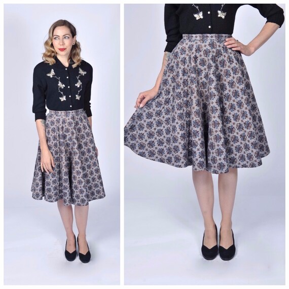 Vintage 1950's Quilted Circle Skirt/ 50's Printed