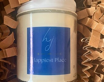 Disney-Inspired Magical Scented Candle – Happiest Place – Nostalgic Sweet Aroma – Handmade Gift