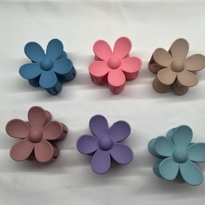 Flower claw clip /hair clip/hair accessories/flower clip