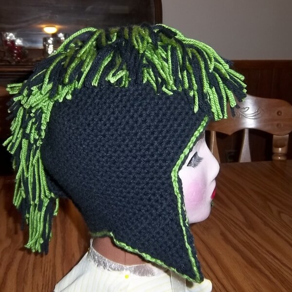 Mohawk hat, crocheted mohawk, tassel hat, made to order, winter hat, unisex hat, team color hat, football hat, basketball hat