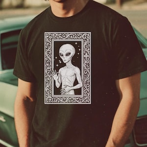 Retro Graphic Alien TShirt, Unisex T-Shirt Classic Alien Portrait Space Abduction X Files Paranormal Aesthetic UFO Tee Goth Medieval Metal