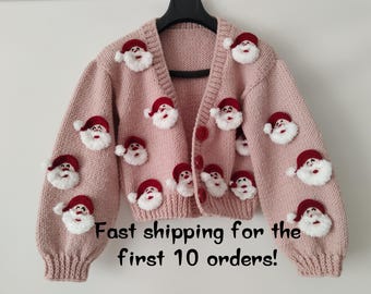 J-2 Handmade Pink Knit Crop Cardigan with 3D Santa Claus Motifs – Cute Christmas Sweater – Festive Holiday Knitwear & Unique Gift