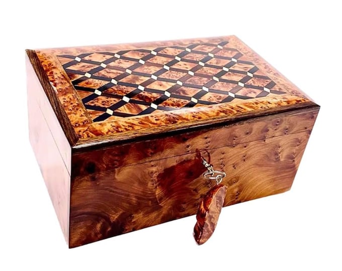 Hand Carved Wooden Multipurpose Keepsake Jewelry Decorative Art Box Storage Organizer (Large wood Box With lock,Antique)