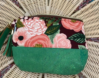Green cork with flowers wristlet, green cork bag, Green cork purse