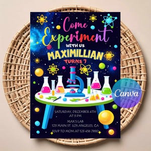 Pode incluir: Um convite colorido para uma festa de aniversário com tema científico. O convite apresenta o texto "Come Experiment with us, Maximillian Turns 7". O design inclui um microscópio, béqueres e um fundo estrelado. A data, hora e local também estão incluídos.