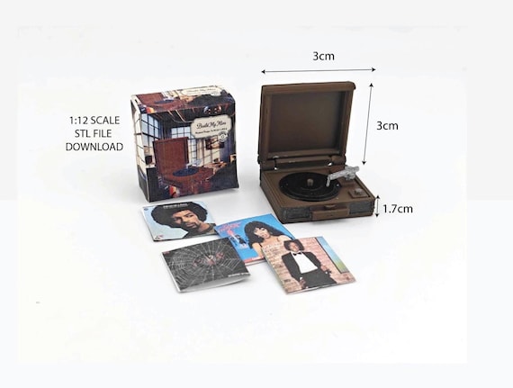 Openable Vintage record player and CD album and cover, 1: 12 dollhouse music room diorama