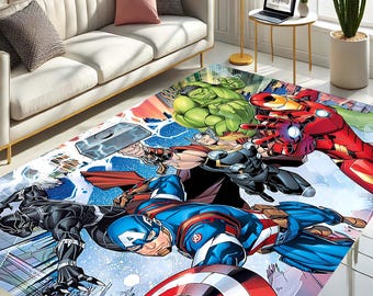 Puede incluir: Una alfombra colorida con un grupo de superhéroes, incluyendo al Capitán América, Thor, Hulk, Iron Man y Pantera Negra. La alfombra tiene un esquema de color azul, rojo, verde y negro y presenta un diseño en forma de estrella.