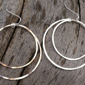 Large Sterling Silver Double Hoop Earrings, silver hammered earrings, circle jewelry, lightweight hoops, delicate earrings image 4