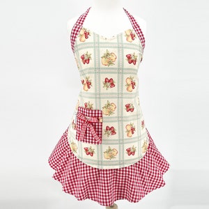 RETRO APRONS for women  Grandma&#39;s Kitchen FLATTERING for Most Figures!  Miss Suzie Q Style