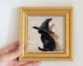 Mini dipinto ad olio raffigurante una gatta strega in cornice dorata, regalo di Halloween per gli amanti dei gatti e dell'arredamento, dipinto originale per decorare casa e ufficio.