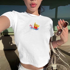 Geborduurd Winnie Pooh Knorretje spetterend baby-T-shirt, retro jaren 90 cartoon T-shirt, sweatshirt Disney Lovers cadeau, vintage Disney-borduurwerk