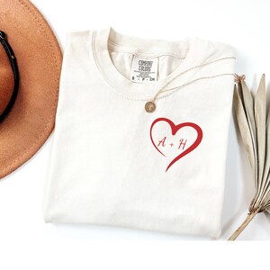 Custom Initials Heart T-shirt | Gift for Her | Valentine&#39;s Day Gift for Couples | Cute Women&#39;s, Custom Colors