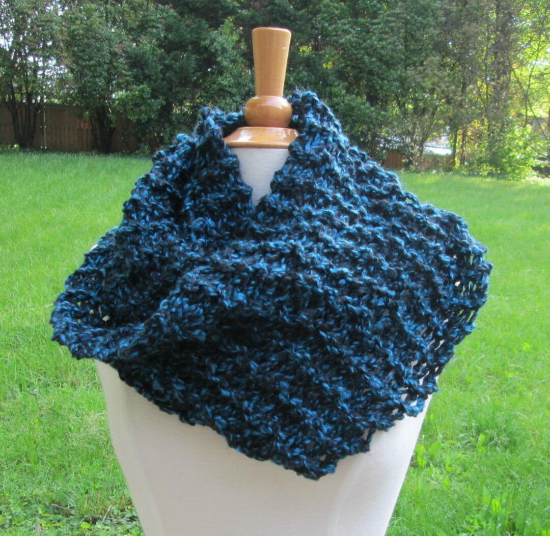 Plush Infinity Scarf Cowl in Blue and Black - Etsy