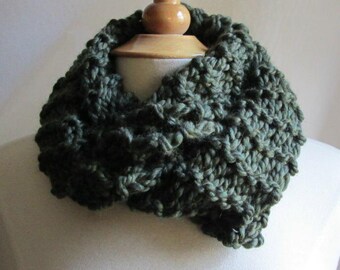 Cozy and Plush Forest Green Moss Cowl Scarf Neck Warmer
