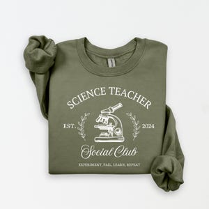 Custom Science Teacher Shirt, Science Teacher Gift, Teacher T-shirt, Teacher Appreciation Gift, Science Teacher Sweatshirt, Science Apparel