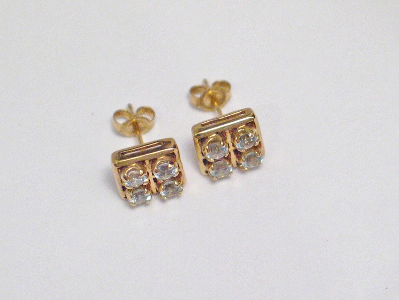 14k Gold earrings Sky blue topaz square cluster cocktail statement geometric style center located stud post womens naturalfine jewelry