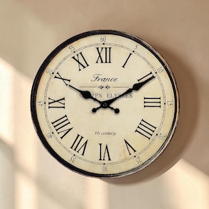 Luxe Franse vintage wandklok, stille klok Romeinse cijfers, elegante retro wanddecoratie, klassieke Europese stijl interieur, woonkamerklok