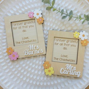 Personalised sticky note holder, Teacher Sticky note holder, Teacher gift, Personalised office supply, flower sticky note holder