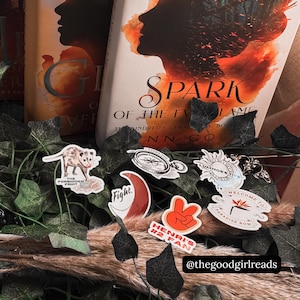 The Kindred's Curse Saga Aufkleber - Offizielly Lizensiert von Penn Cole