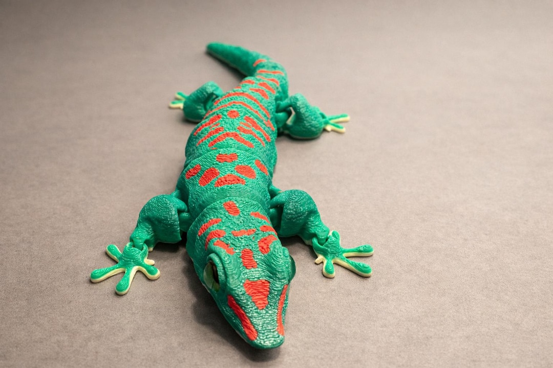 Articulating Giant Day Gecko (7 Inches) - Etsy