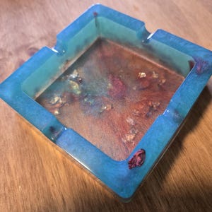 Resin ashtray