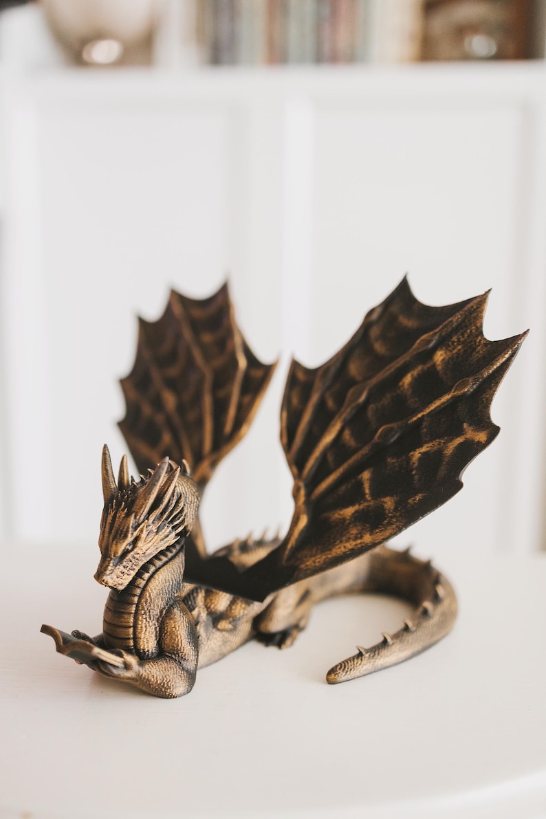 Dragon Book Holder BLCK & GLD