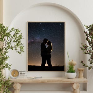 Printable Couple in Love on a Starry Night Wall Art Print; Man and Woman Embracing; Sunset and Galaxy of Stars Wall Decor; Digital Download