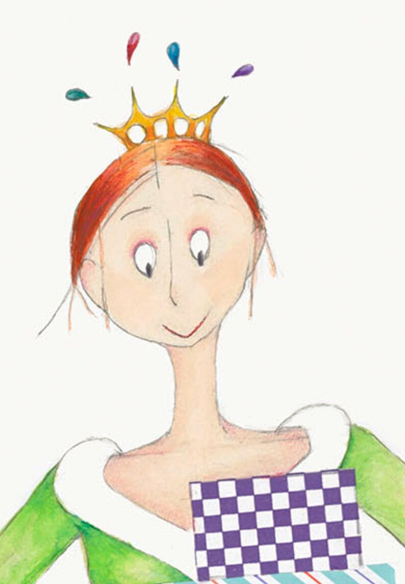 Puede incluir: Una ilustraci&oacute;n de dibujos animados de una mujer con cabello rojo que lleva una corona dorada con gemas de colores. Lleva un vestido verde con cuello blanco y sostiene una tarjeta a cuadros.