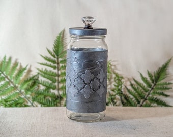 Upcycled Jar Steel Gray with Moroccan Quatrefoil Pattern