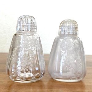 Caimbridge “Chantilly” Etched Salt and Pepper Shakers