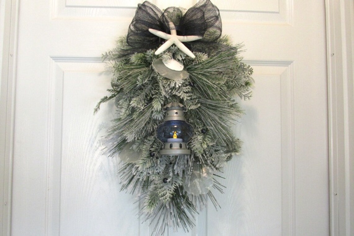 Coastal Christmas Door Wreath / Cape Cod Christmas Swag / Etsy