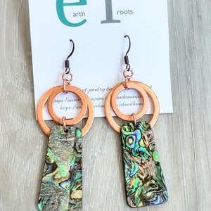 Copper hoop and resin abalone shell earrings//copper earrings//abalone//jewelry//copper jewelry//copper earrings