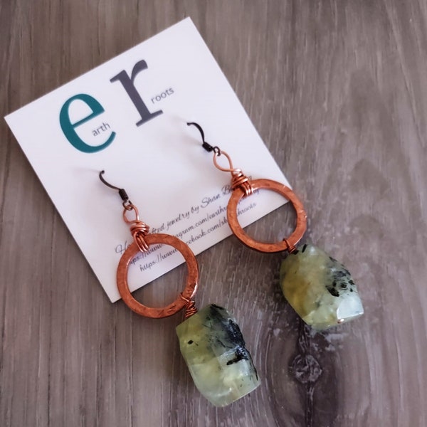 copper hoops and prehnite stone earrings//boho earrings//boho style//copper earrings