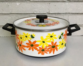 Vintage Enamel Ware Double Handle Porcelain Clad Lidded Cookware // Made in Italy // Ekco Country Garden Floral 1970s Stock Pot