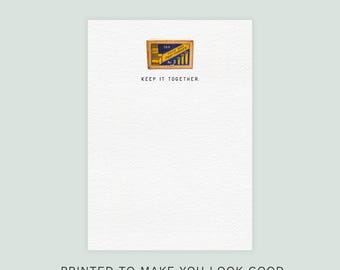 Notizblock | 5x7 Vintage Papierverschluss Design | 100 Seiten Vintage-inspirierter Luxe List Pad | Schreibtisch Schreibwaren Geschenk