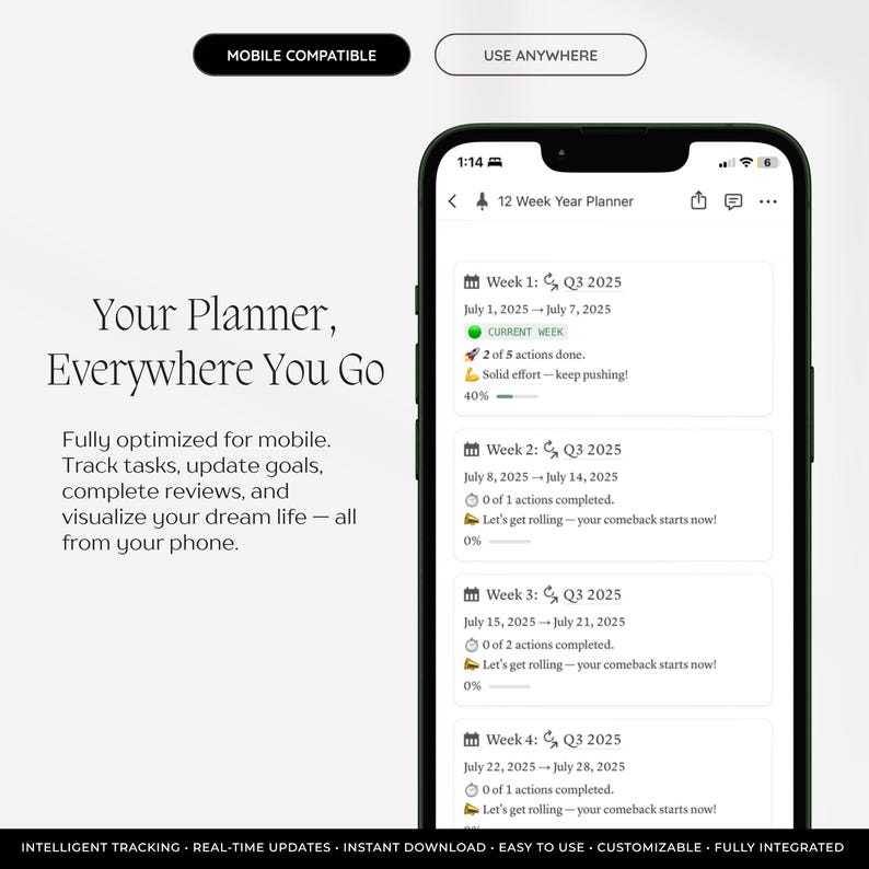 以下が含まれることがあります： 12 Week Year Plannerアプリを表示するスマートフォン。タスク追跡、進捗バー、週ごとの目標概要が含まれています。画面にはWeek 1、Q3 2025、アクションの完了状況などのテキストが表示されており、モバイルデバイスでのタスク管理用に最適化されたインターフェースです。