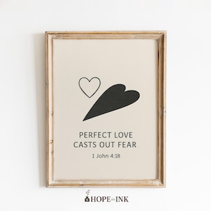 L'amore perfetto scaccia la paura – 1 Giovanni 4:18, stampa minimalista del versetto biblico, moderna arte murale cristiana