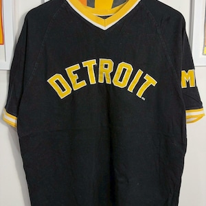 Vintage 00s Detroit Michigan Shirt size L