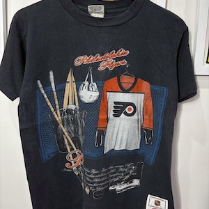 Vintage 90s Philadelphia Flyers Shirt size M