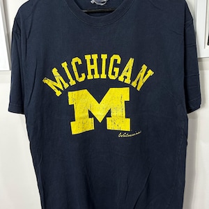 Vintage 00s Michigan State Wolverines Shirt size M
