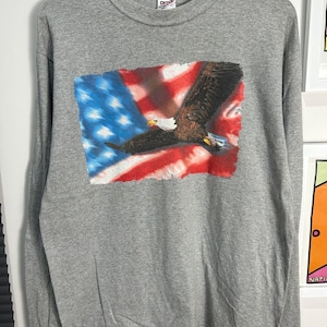 Vintage 00s Eagle Shirt size L